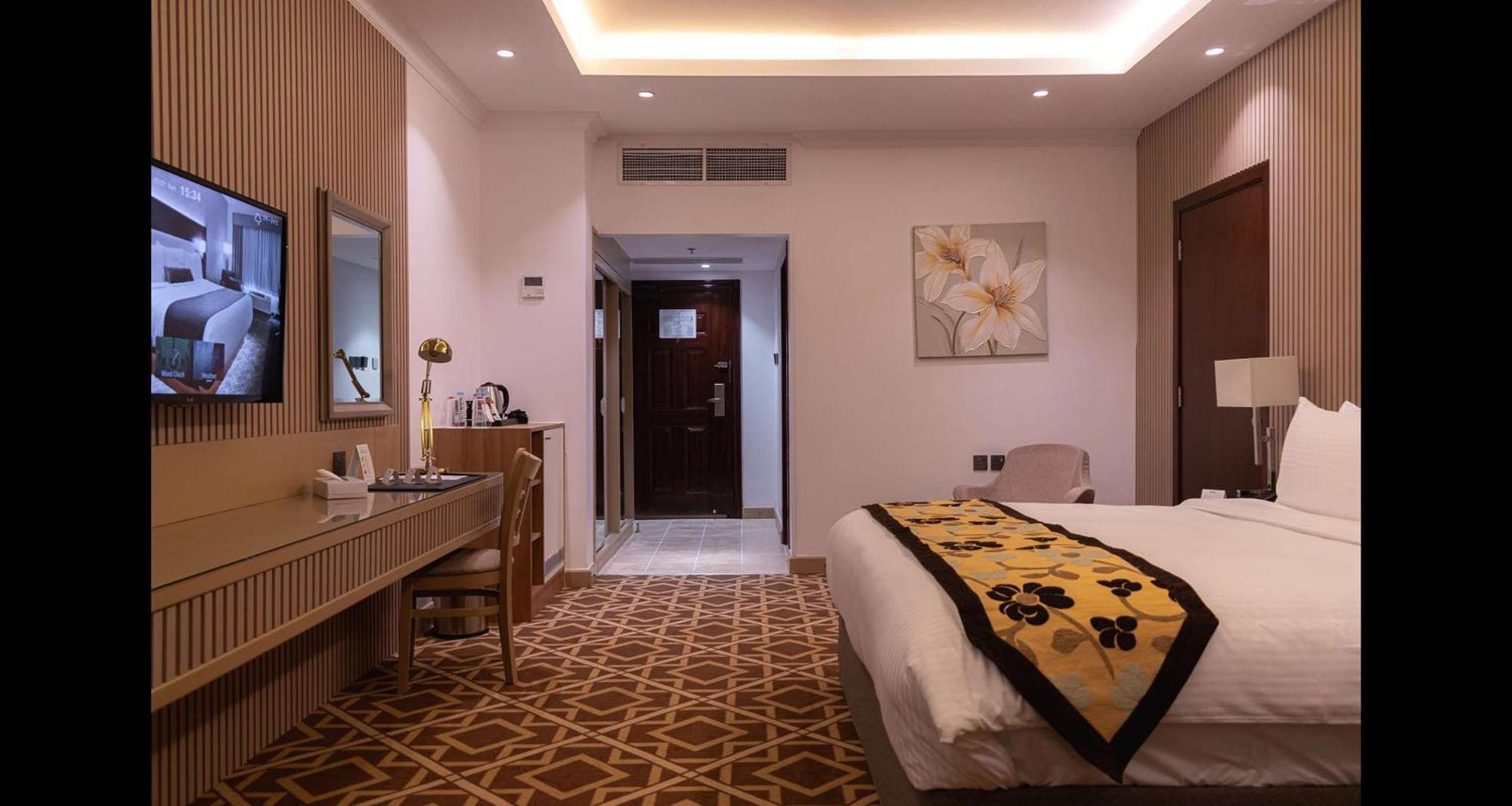Best Western Plus Jeddah Hotel Madinah Road Dış mekan fotoğraf