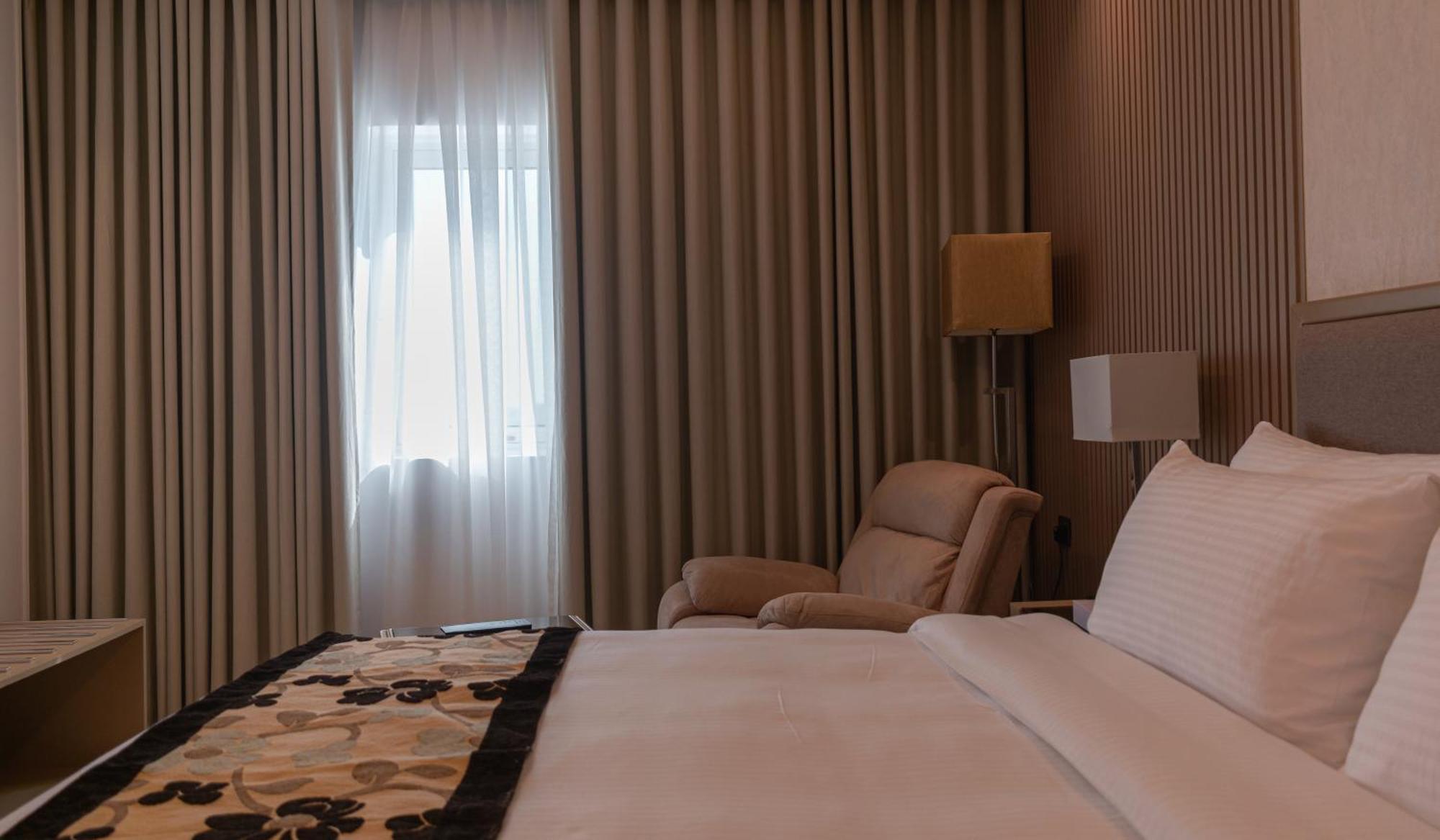 Best Western Plus Jeddah Hotel Madinah Road Dış mekan fotoğraf