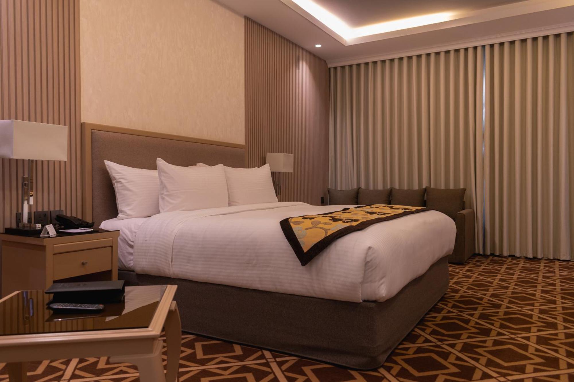 Best Western Plus Jeddah Hotel Madinah Road Dış mekan fotoğraf
